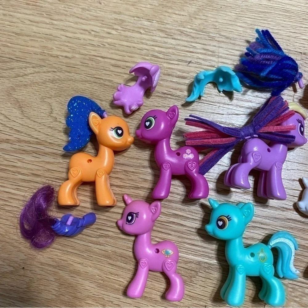 My Little Pony Plastic Click and Change Plastic Horses W/ Accessory Hair Kid Toy